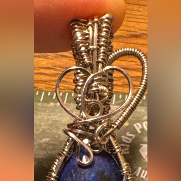 Beautiful Blue Lapis Pendant with Sterling Silver Wrap (jewelers grade wire) - Picture 13 of 16